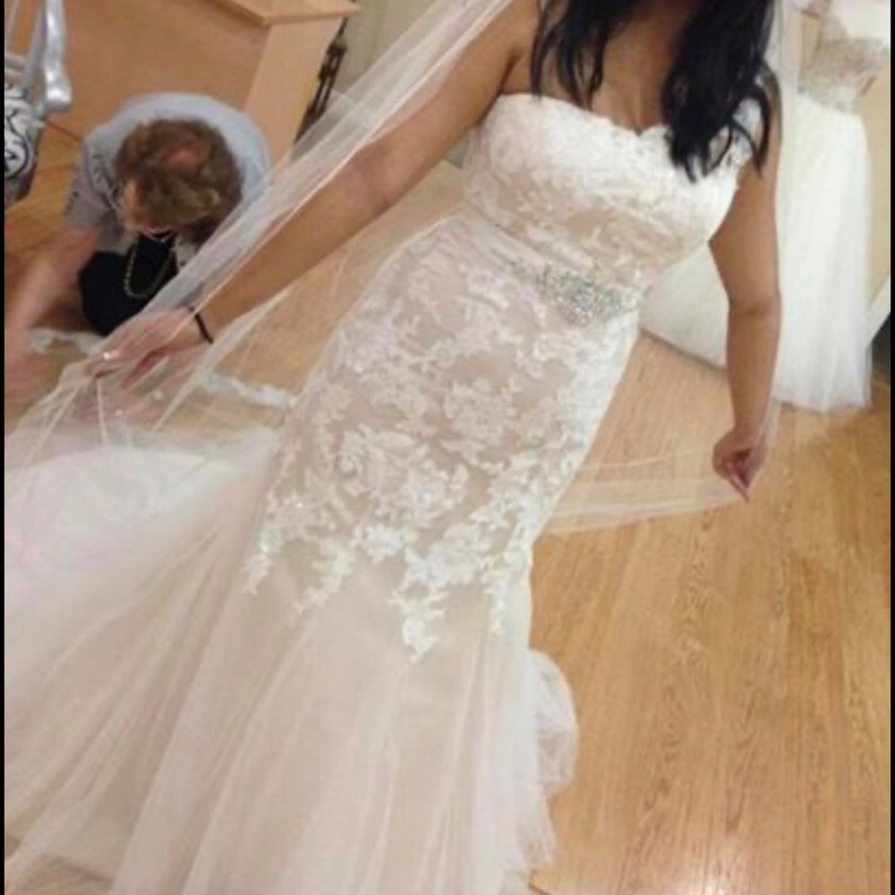 Mermaid Style Wedding Dress Size 8/10